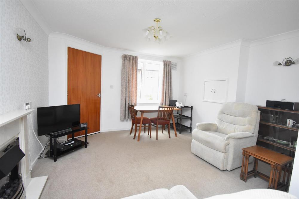 LIVING DINING ROOM
