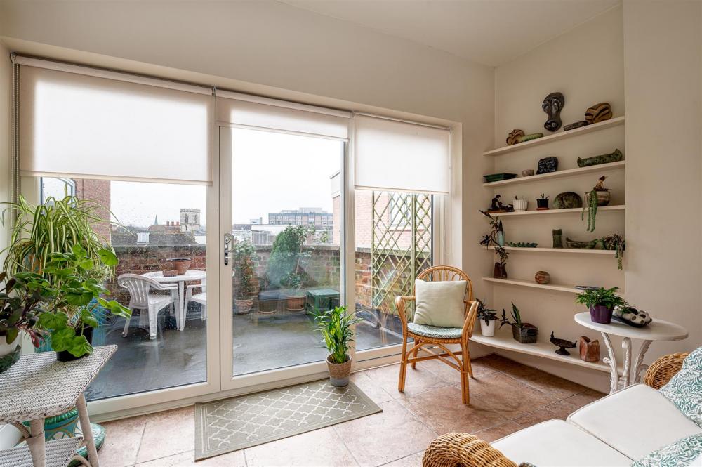 SUN ROOM