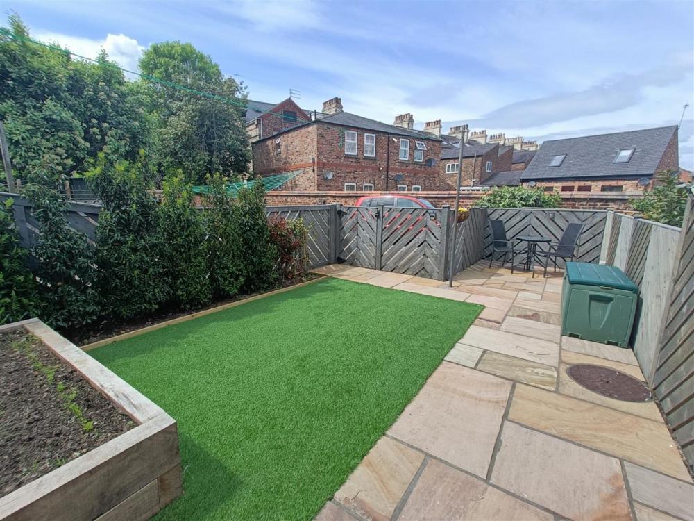 GARDEN