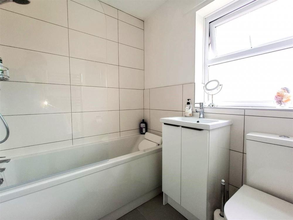 HOUSE BATHROOM