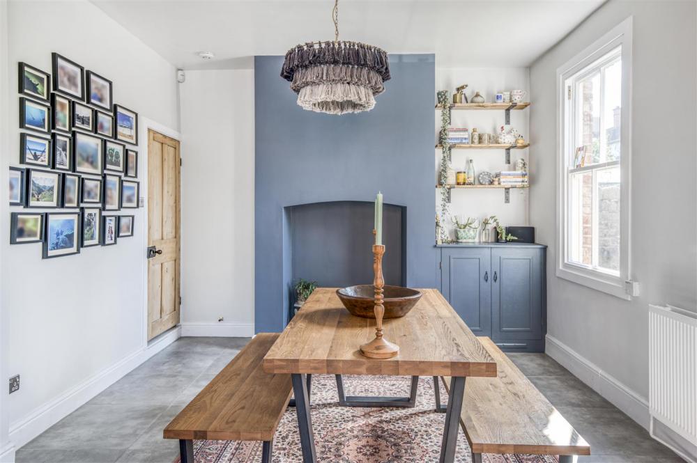 KITCHEN DINING