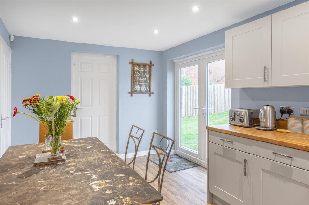 KITCHEN DINING