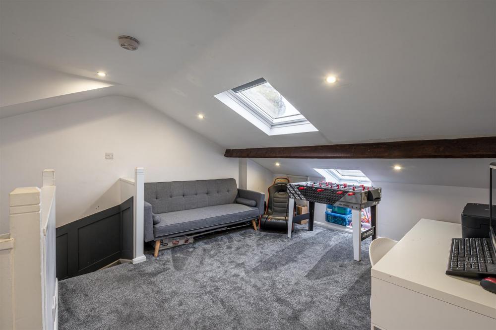 PLAY ROOM/ BEDROOM