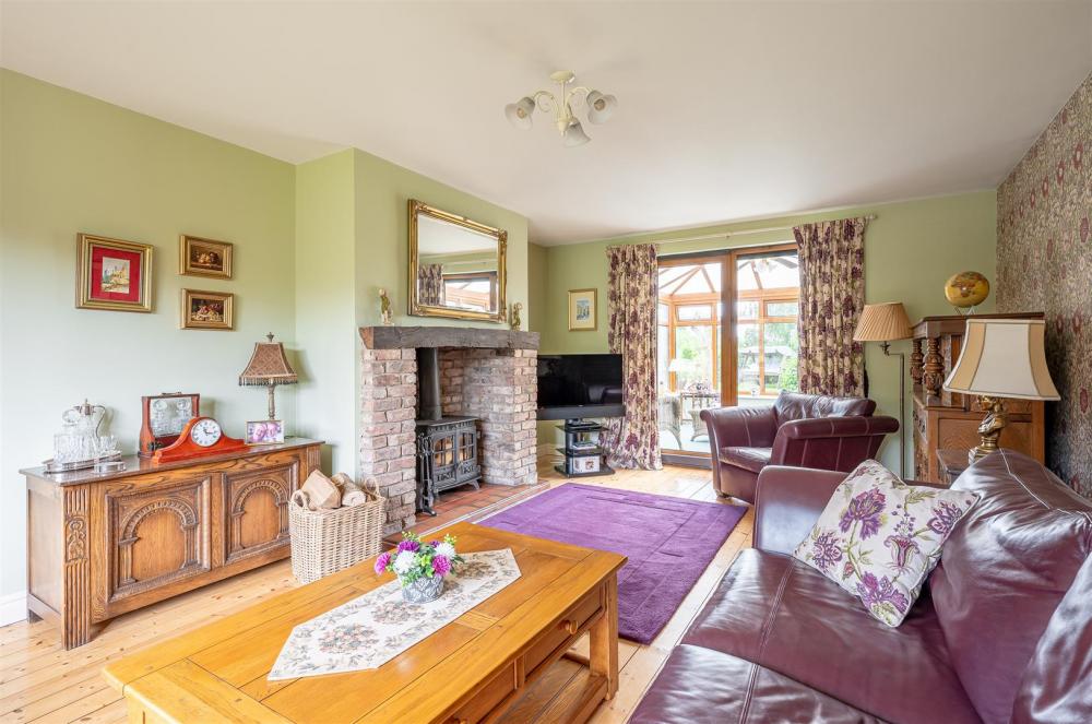 Main Street Low Catton York Yo41 1 Estate Agent York