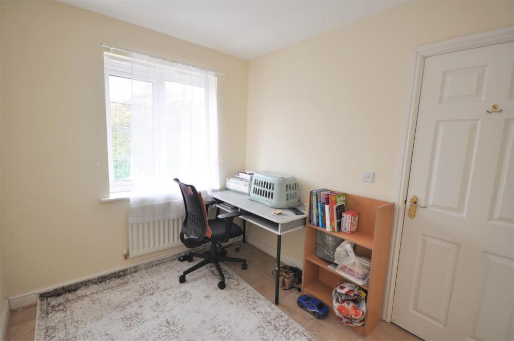 BEDROOM/OFFICE