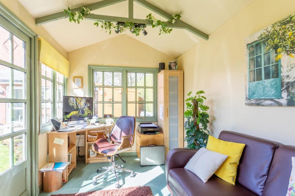 GARDEN OFFICE