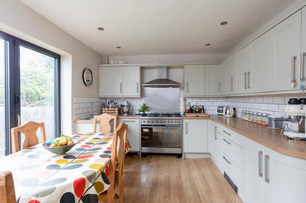 OPEN PLAN KITCHEN DINING