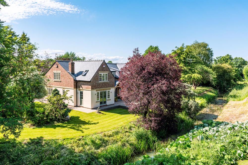 Beckside View