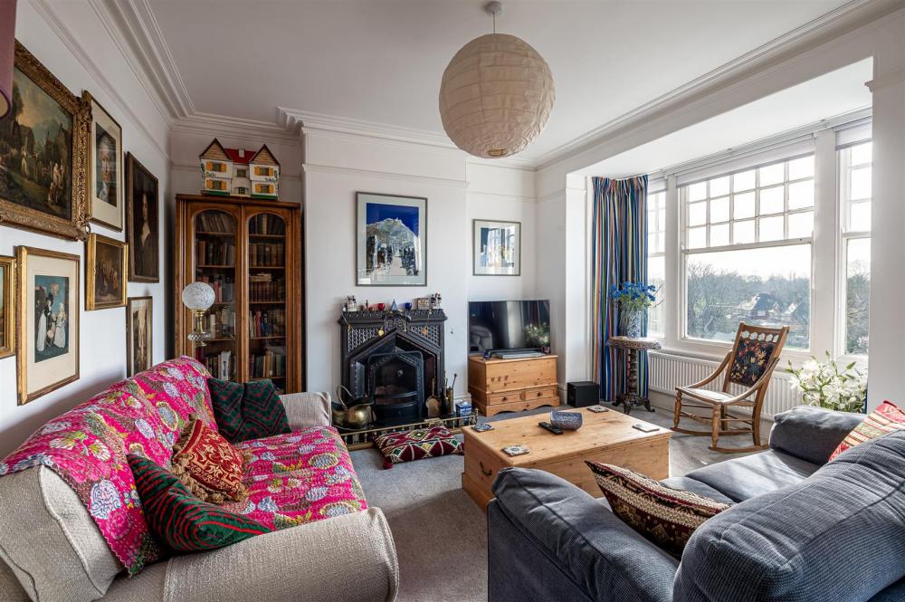 UPPER SITTING ROOM/MASTER BEDROOM