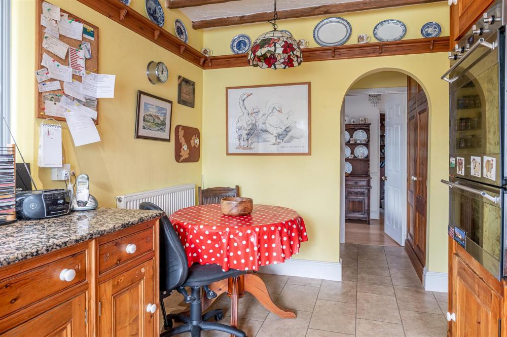 Kitchen Breakfast Room