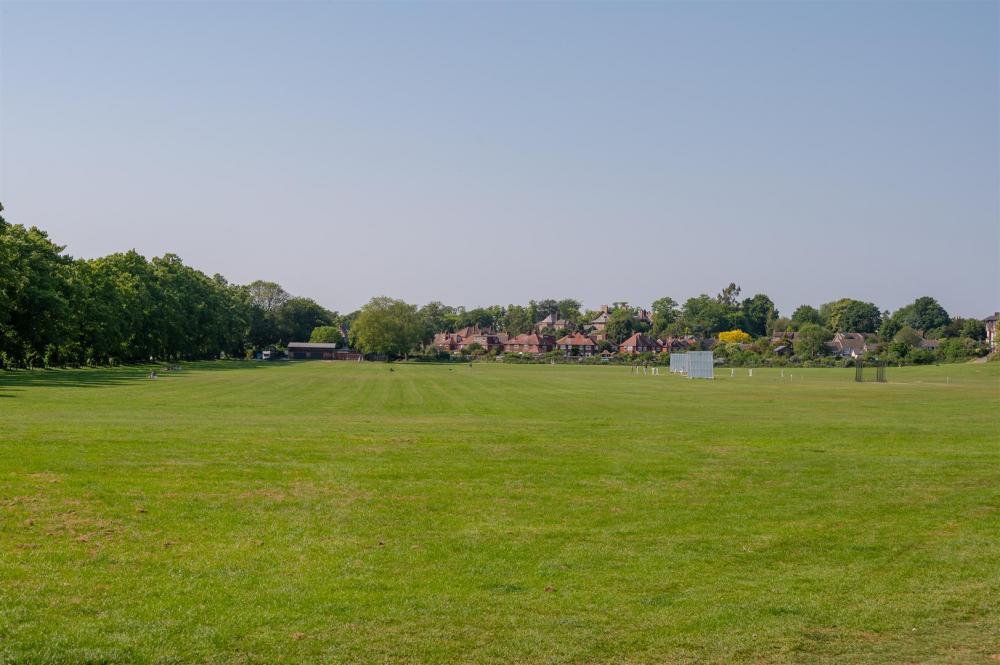 KNAVESMIRE