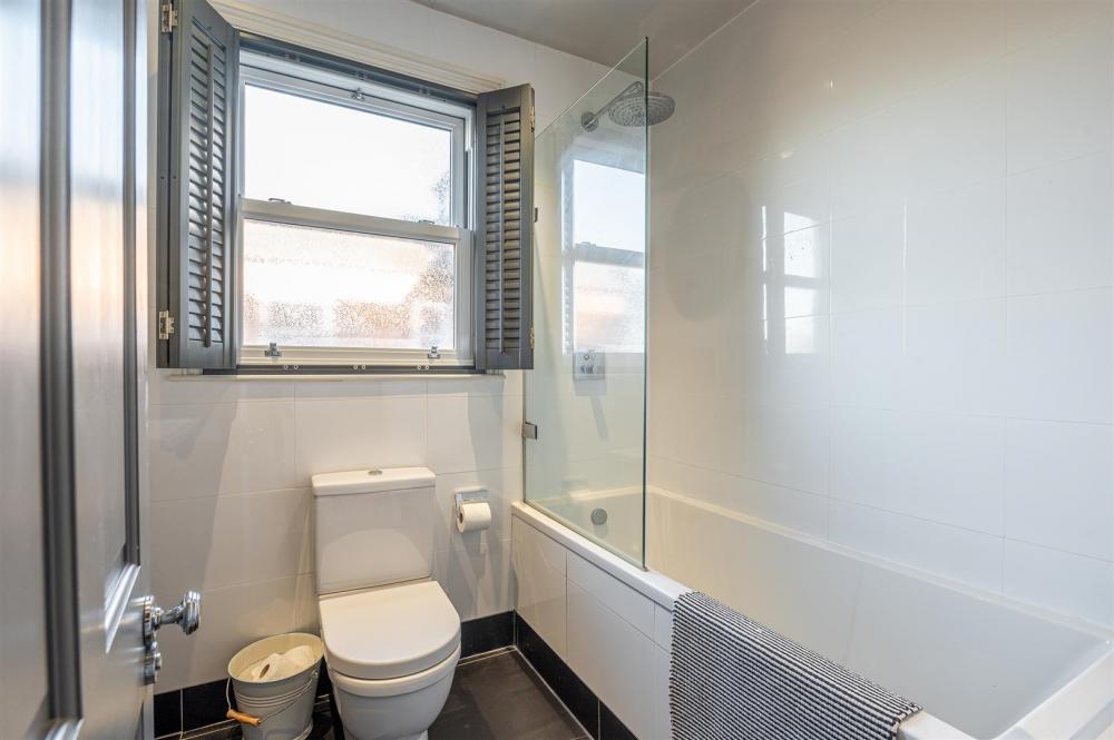 HOUSE BATHROOM