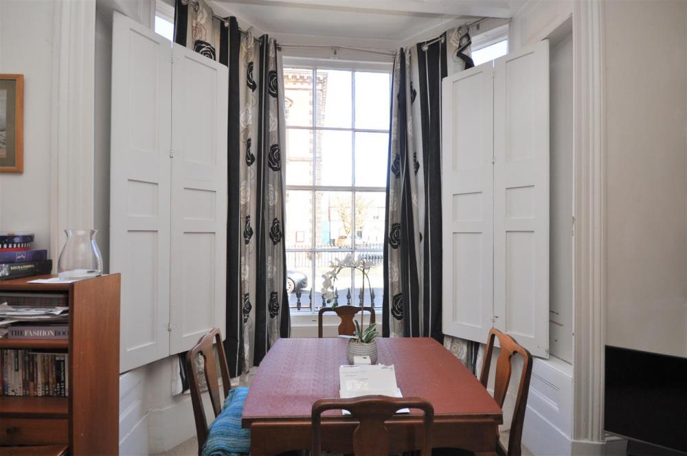 LIVING DINING
