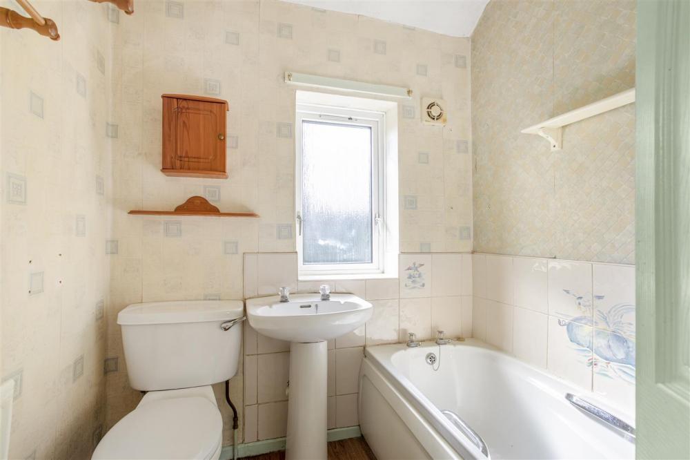 HOUSE BATHROOM