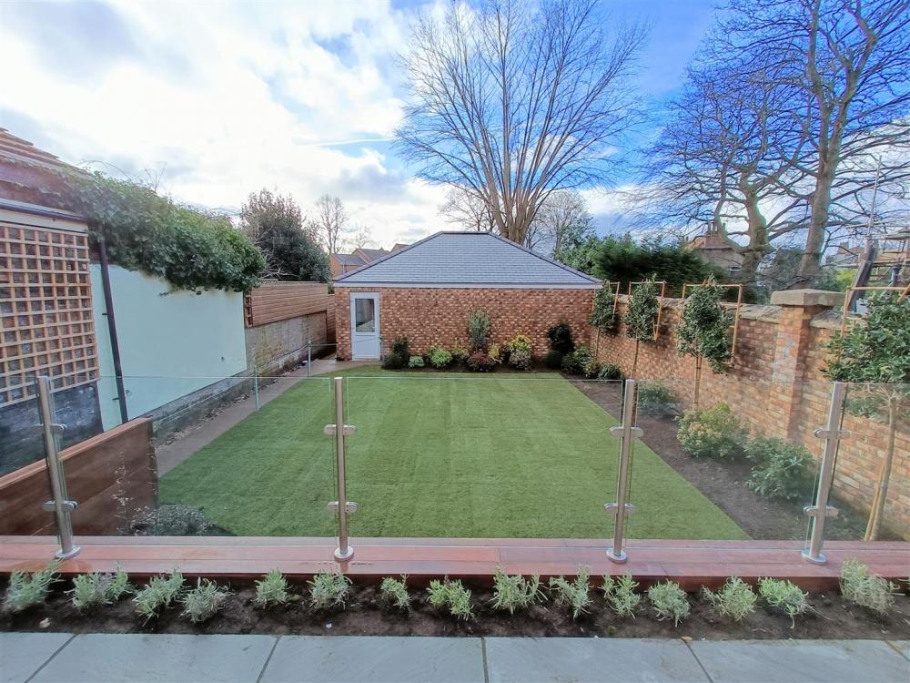 GARDEN