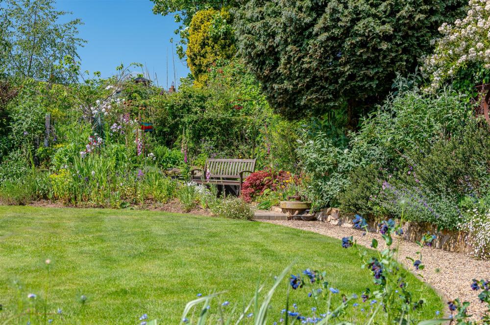 GARDEN