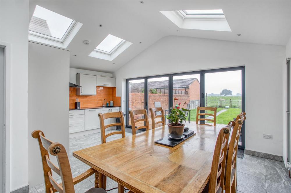 DINING SPACE