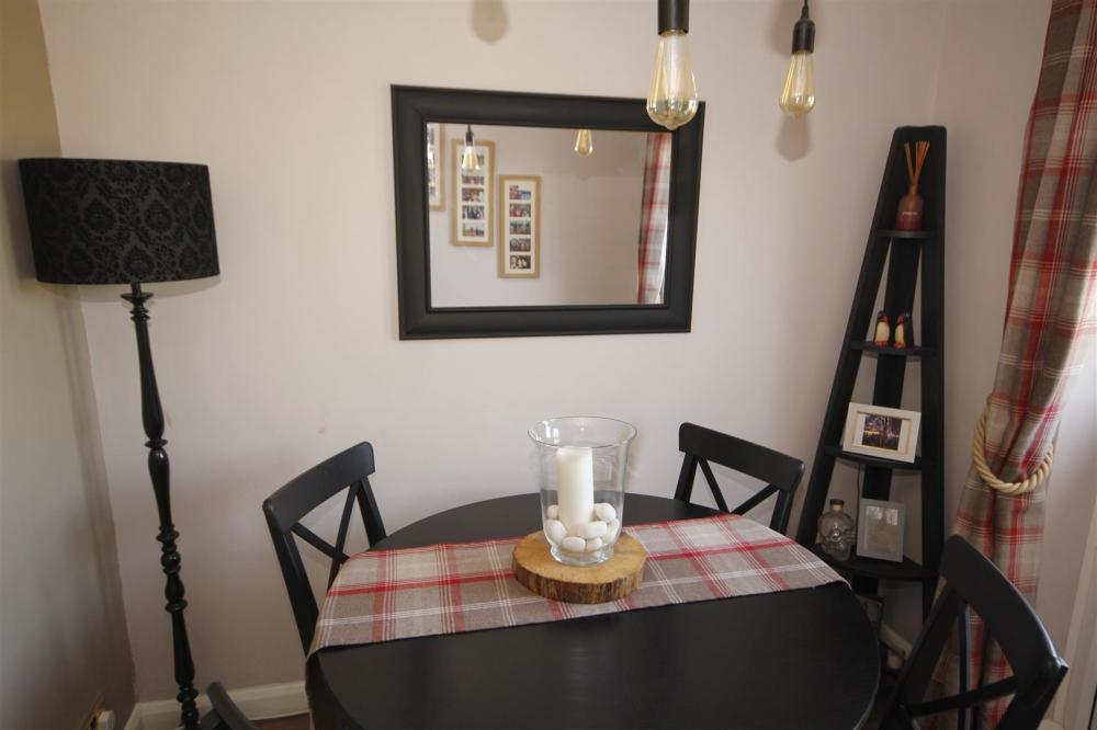 Dining Room/Bedroom 2