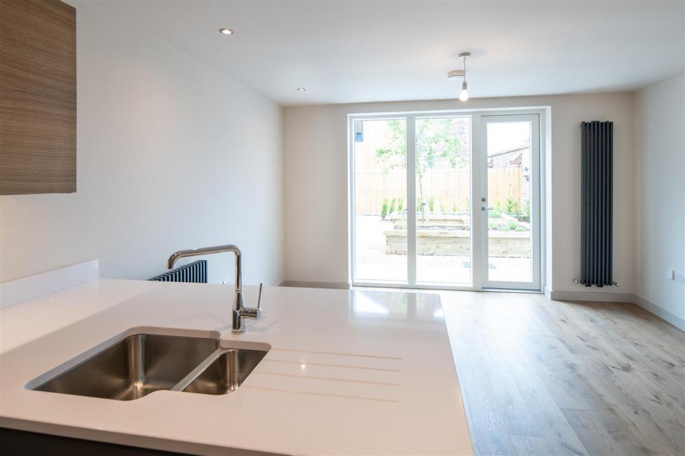 Open Plan Living/Dining