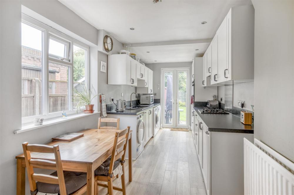 KITCHEN DINING