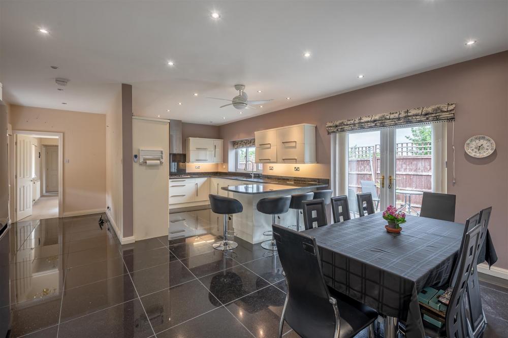 DINING KITCHEN