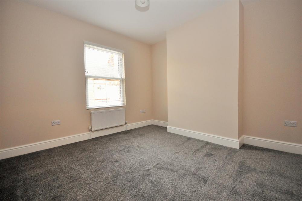 Bedroom 1.JPG