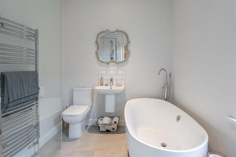 HOUSE BATHROOM