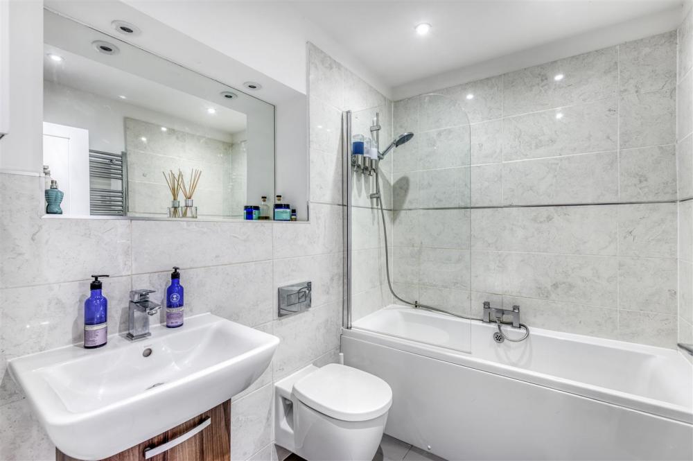 HOUSE BATHROOM