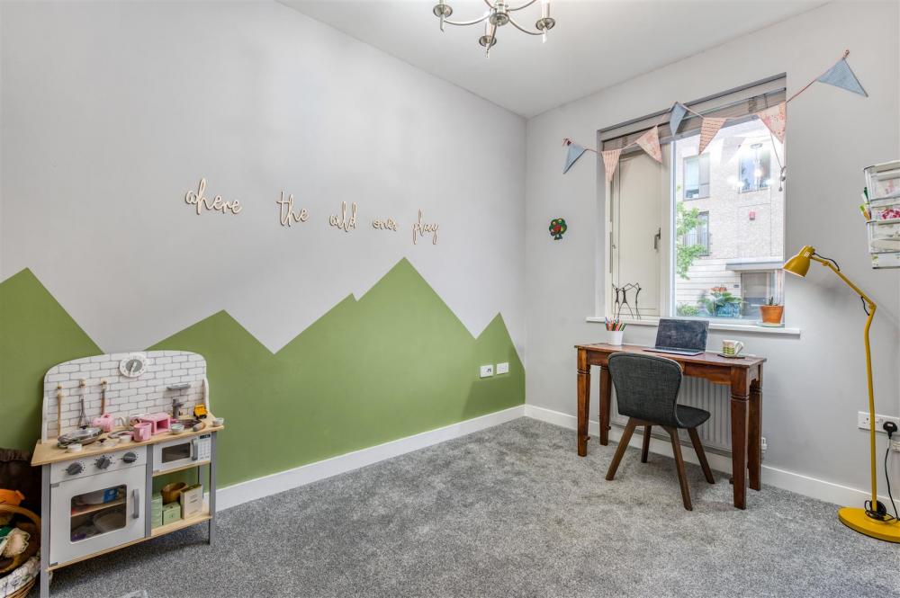 STUDY / PLAYROOM / FOURTH BEDROOM