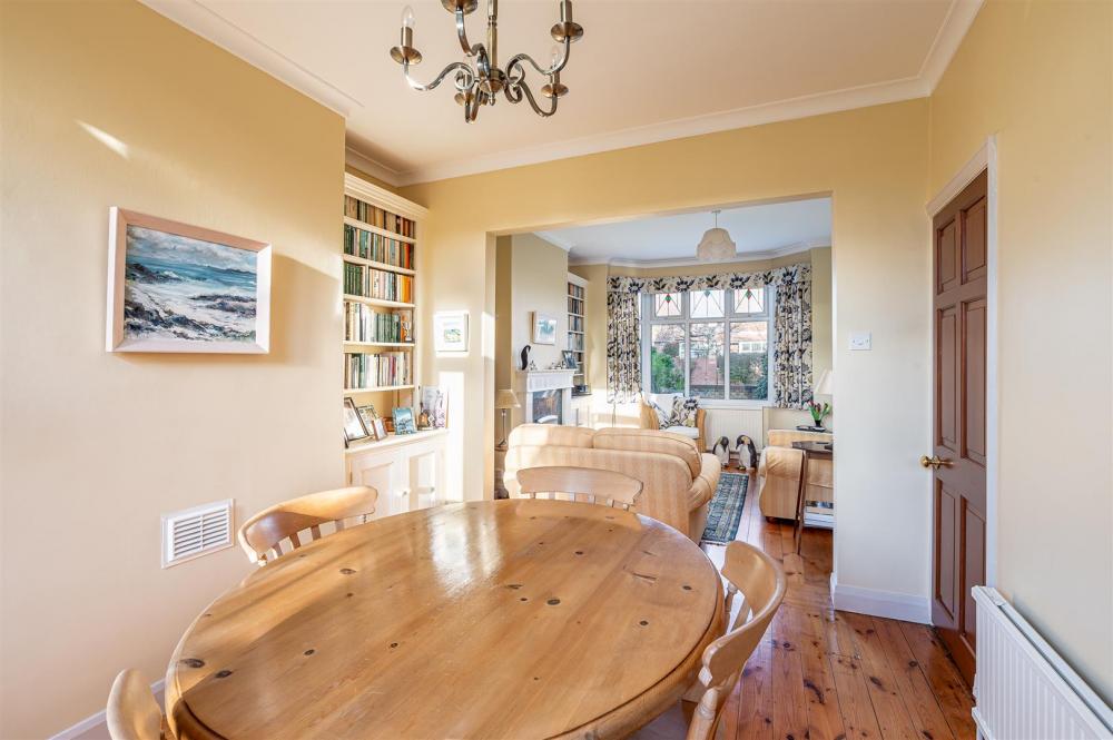 DINING / LIVING ROOM