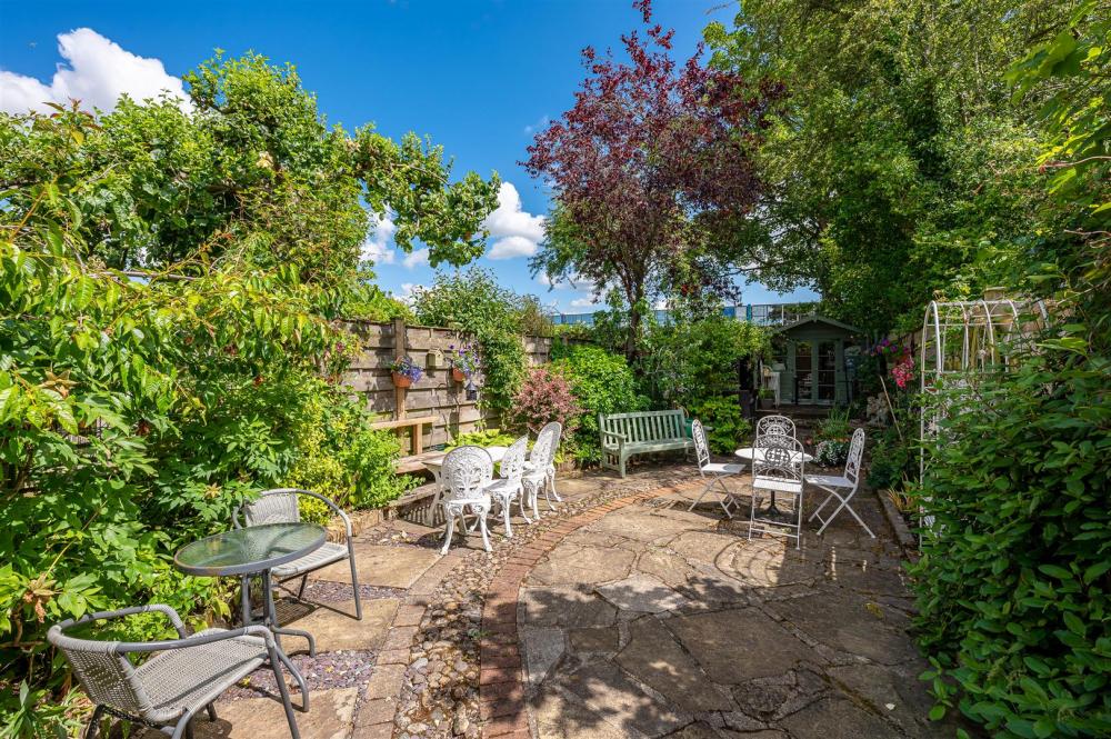 GARDEN