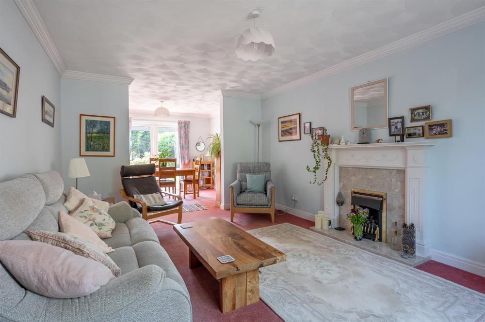 LIVING DINING ROOM