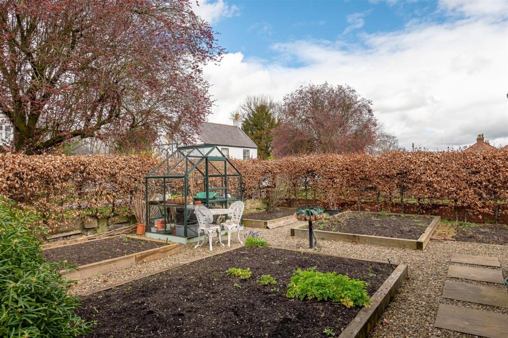 GARDEN