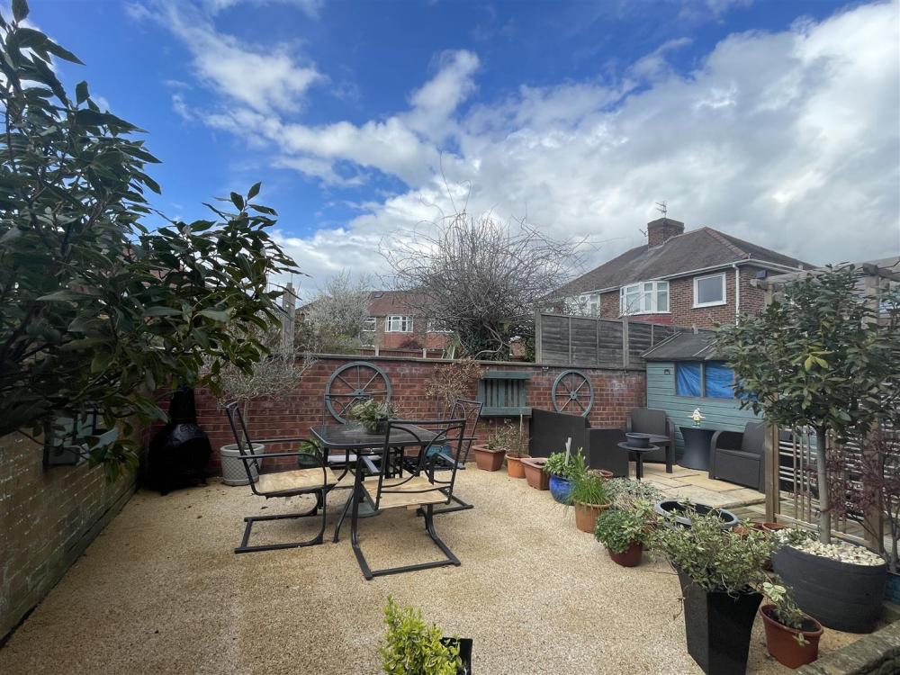 SHARED GARDEN