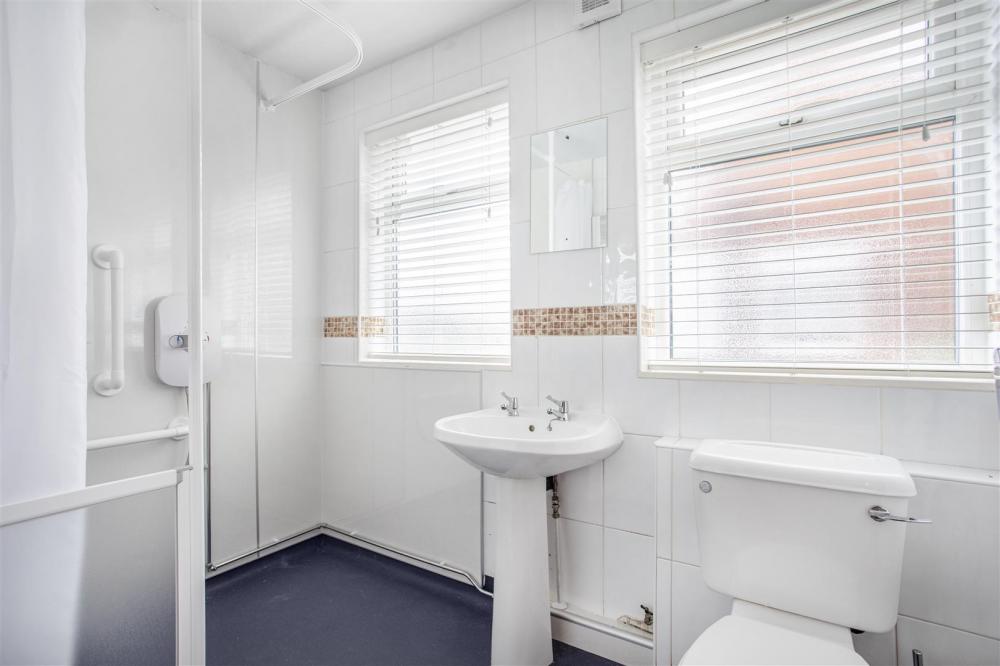 HOUSE BATHROOM