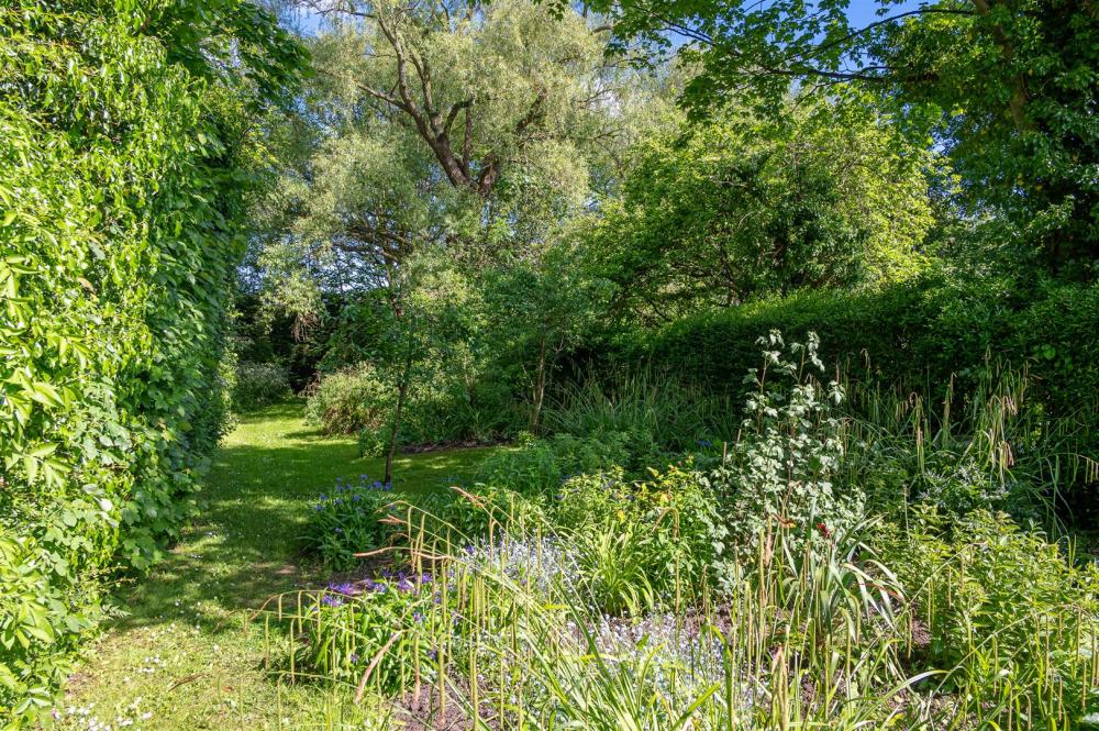 GARDEN