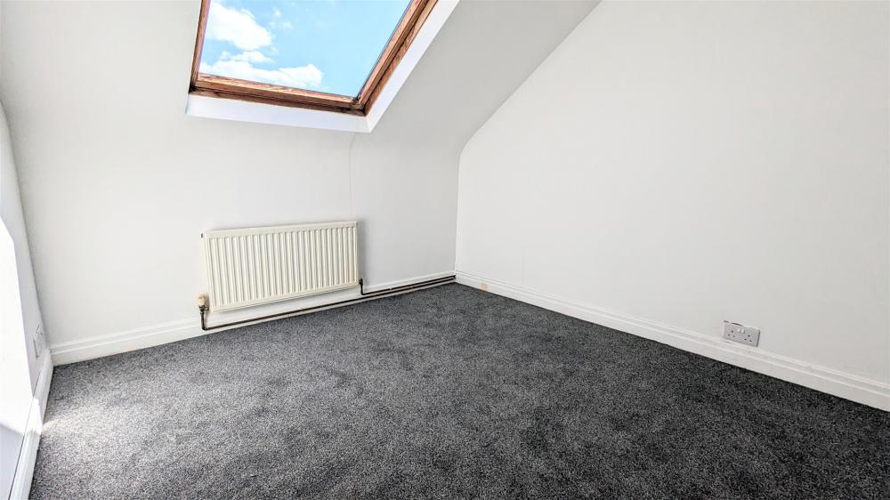 LOFT ROOM