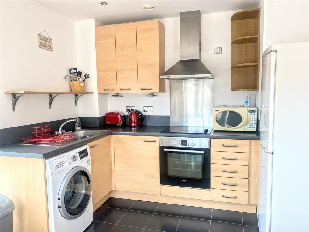 KITCHEN.jpeg