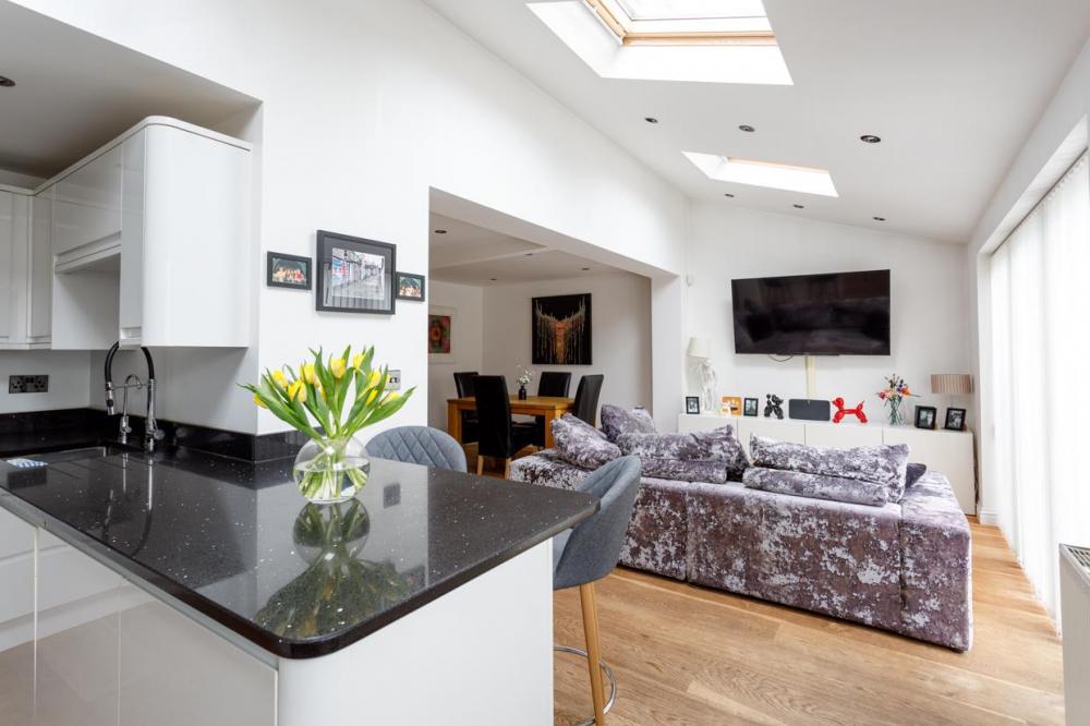 OPEN PLAN KICTHEN DINING