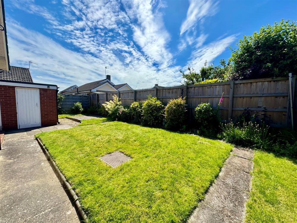 Elm Tree Avenue Upper Poppleton Estate Agent York