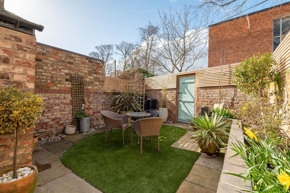 GARDEN