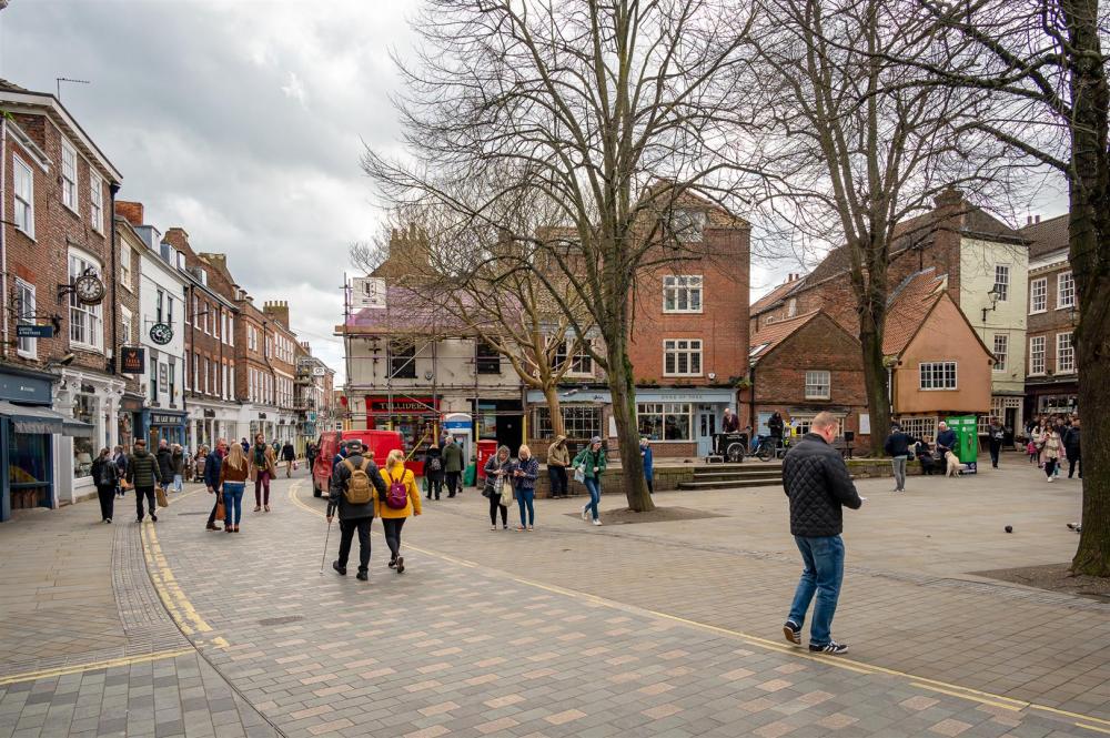St Andrewgate York Yo1 7br Estate Agent York